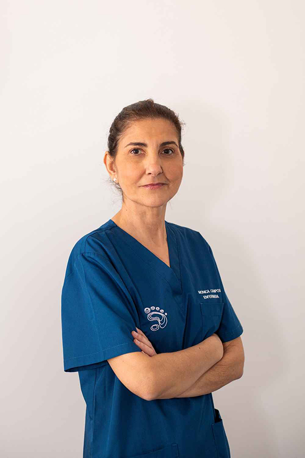 Mónica Campos, enfermera de Clínica del Pie Ariño